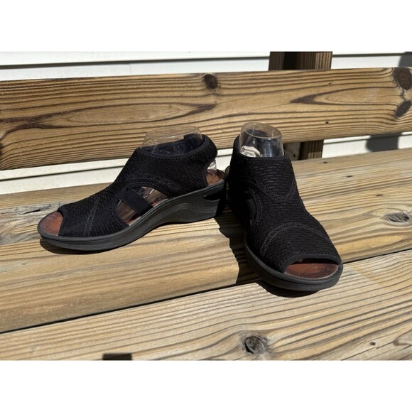 BZees Sandals Womens 9 Dream Wedge Heels Strappy Black Fabric Hook And Loop - Picture 3 of 9